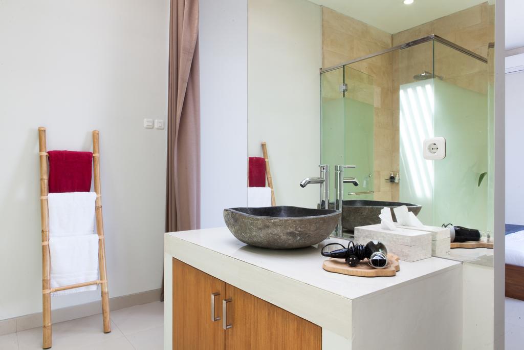 Maxwell Legian Villa ภายนอก รูปภาพ